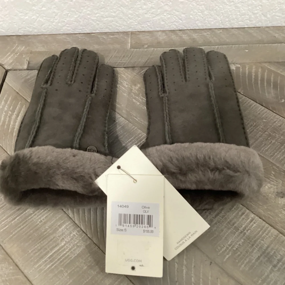 UGG Perforated Genuine Shearling Suede Gloves, size S